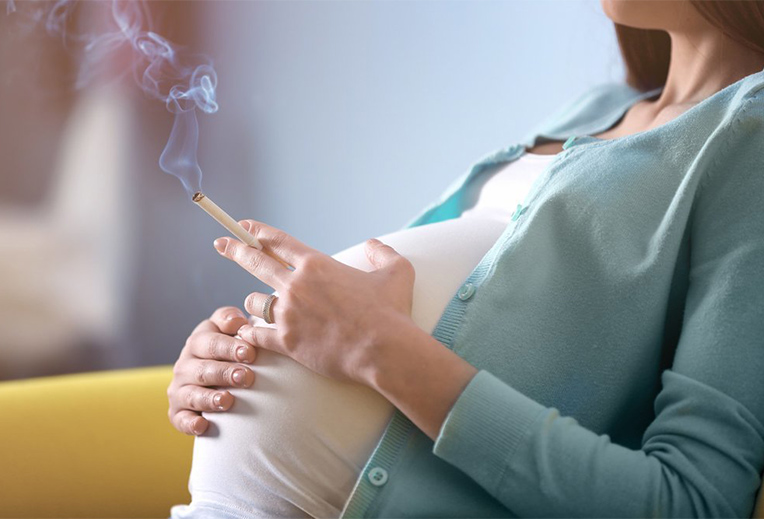 Курение при беременности